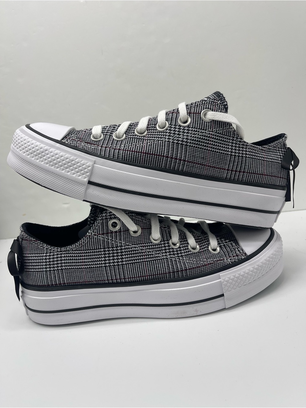 Converse A13881F CTAS LIFT OX
BLACK/WHITE/BLACK Platform Sneakers
 Plaid Low Top - Picture 14 of 16
